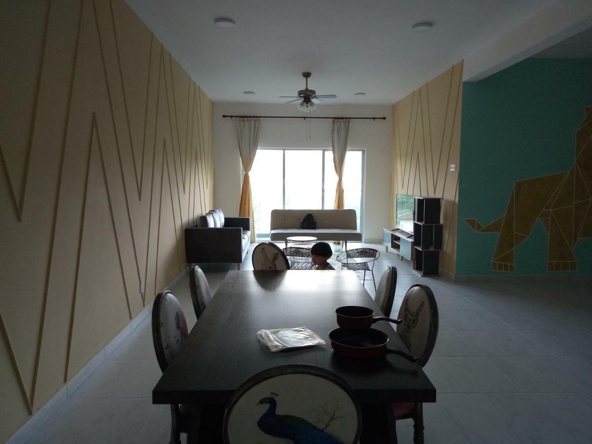 Icolor Home & Stay Ch6 Tanah Rata Bilik gambar
